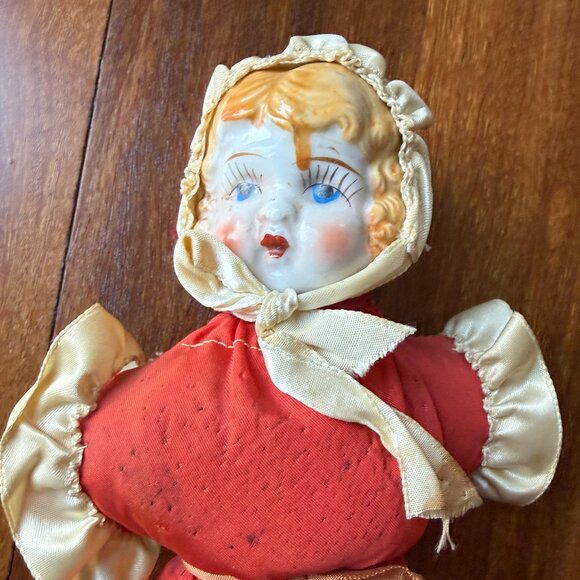 Vintage / Antique Pin Cushion Doll with China Head - Picture 4 of 8